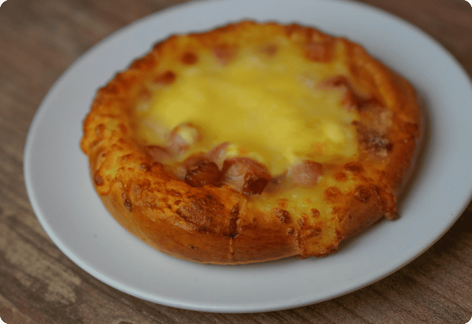 Міні-піца з ковбасою